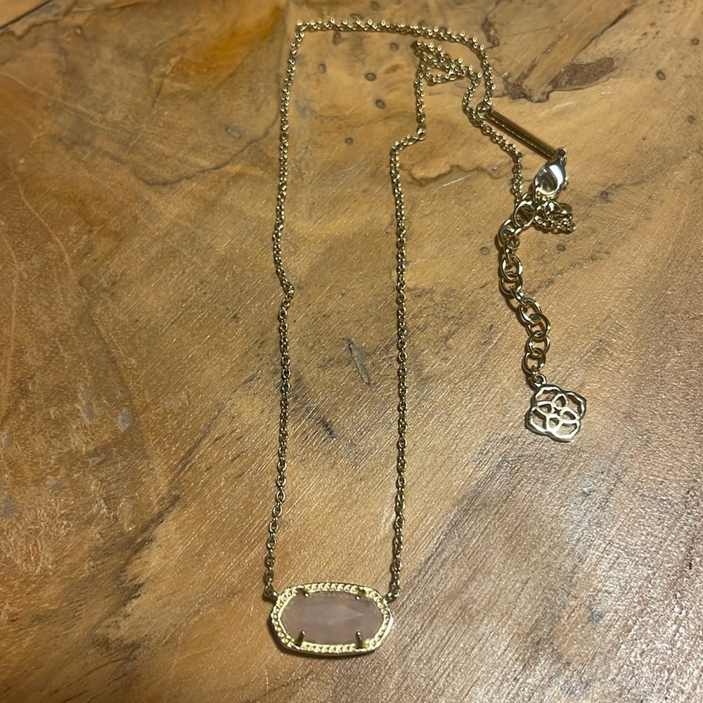 Kendra Scott pink Rose Quartz Elisa Gold Pendant Necklace
